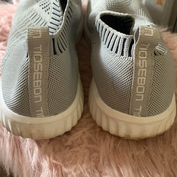 Grey slip on sneakers - Picture 2 of 6